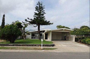 Kailua home for sale in 554 Pauku Street, Enchanted lake, 3 bed 2 bath
