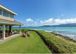 Oceanfront home in Kailua (Kaimalino neighborhood) for sale