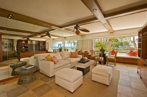 Beachfront Colony Surf condo for sale - $825,000 - Waikiki condominium 